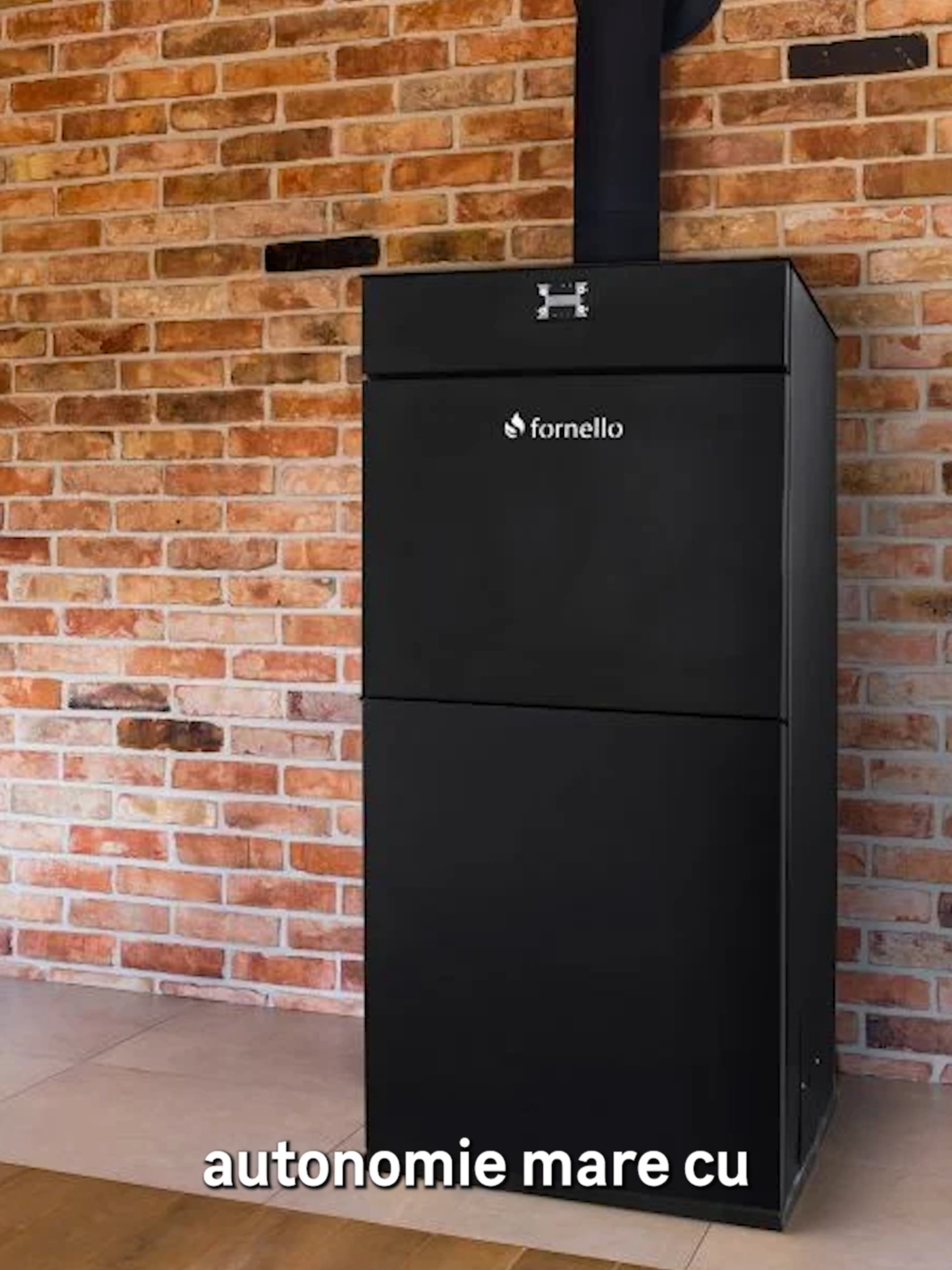 Îți dorești căldură constantă și facturi mai mici? 🔥 Centrala pe peleți Fornello Pellet King are o putere de 30 kW și un buncăr de 70 kg, care îți oferă autonomie mare și eficiență ridicată. Camera de ardere protejată cu cămașă de apă asigură performanță constantă, iar controlul se face ușor, prin telecomandă. Disponibilă în magazinele LEROY MERLIN și online! #leroymerlinro