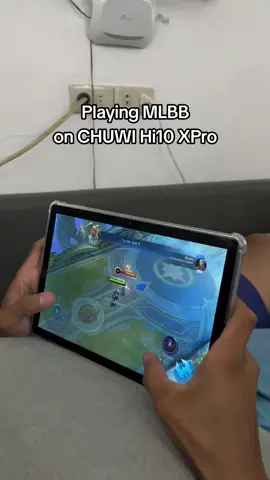 Playing #MLBB on my Chuwi Hi10 XPro 💯 For this price range, I am honestly surprised! #chuwi #chuwihi10xpro #tablet #androidtablet 