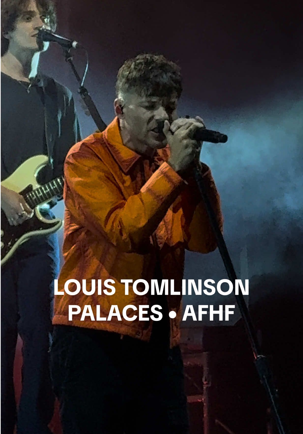 new song palaces at away from home festival!!!! @Louis Tomlinson @LouisTomlinsonHQ  #louistomlinson #palaces #newsong #howdidigethere 