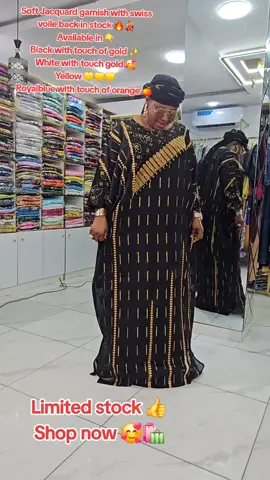 WHATSAPP +2348033291469 to order and for enquiries 👍 🏷PRICE: 260,000NAIRA  Shop now in store or online @wunmzyclothing 🥰🛍