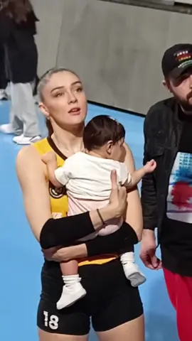 Merhaba adam🥹💗 #zehra #zehragunes #turkie #follow #viral 