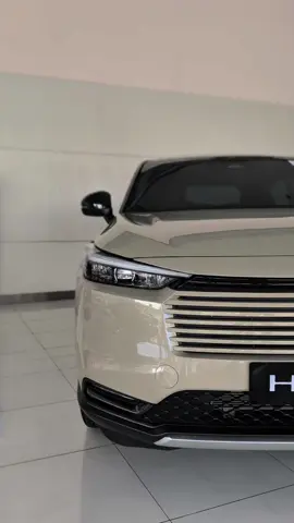 HR-V Shand khaki emang cakep bgt #CapCut #honda #hondahrv #hrv 