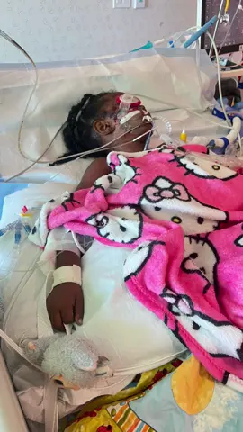 My baby lost a eye but GOD IS GOOD #mirclebaby #BUTGOD #BLESSED #thankyoujesus #fyp $Gpa073 