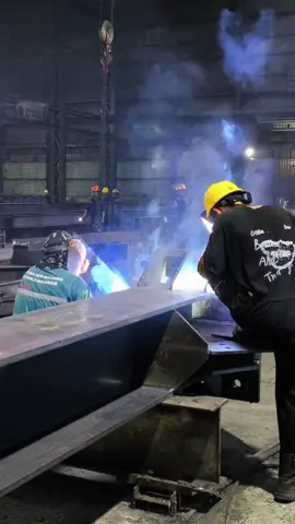 🤙🏻#soundviral #cinematic #welder #foryoupage #welderfcaw 