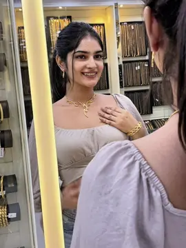 රත්තරන් රුපියල් 1,300 ට?  ඔව්! @Fort Grand Jewels වලින් රුපියල් 1,300 සිට  රන් ආලේපිත ස්වර්ණාභරණ ලබා ගන්න. ✨ 🌟  තෝරා ගන්නේ ඇයි? * මාස 06 ක වගකීමක් සහිතයි (නියමයන් සහ කොන්දේසි අදාළ වේ) * අවම භාවිතය සමඟ අවුරුදු 1 සිට 2 දක්වා භාවිතා කළ හැකිය  💍 Collection Includes: Short Chains, Rings, Earrings, Pendants, Bracelets Staring from LKR 1,200 Wedding Necklace Full Set Starting from LKR 4,999 Hotline - 0777187888 📍 89, Chatham Street, Colombo 01. 🔥 Limited-Time Offer:  Flat 15% off on Every Collections till November 15th 2025 (T&C Apply)  No one’s going to know 😉