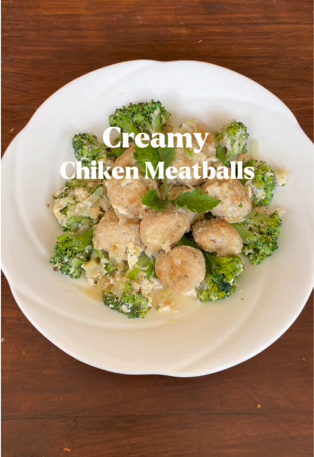 Pertama bikin chiken meatballs Ternyata emang seenak itu  ditambah lagi saus nya yang super creamy 👌🏻 Cukup Marinasi ayam pakai @rustic.blend yang 100% alami non Msg Rasanya Gurih dan pas dilidah 🤩 Selamat mencoba dirumah bu ibu😍🤗 #chikenmeatballs  #masakanrumahan #menumasakan #masakbuatsuami #bumbumarinasi 