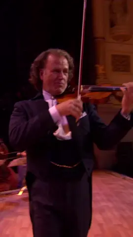 André Rieu’s “Thank You, Johann Strauss!” includes a Bonus DVD featuring André’s most beautiful live performances of Strauss’s timeless melodies. Experience the waltz, the joy, and the magic! 👉 Order your copy now at andrerieu.com — link in bio!