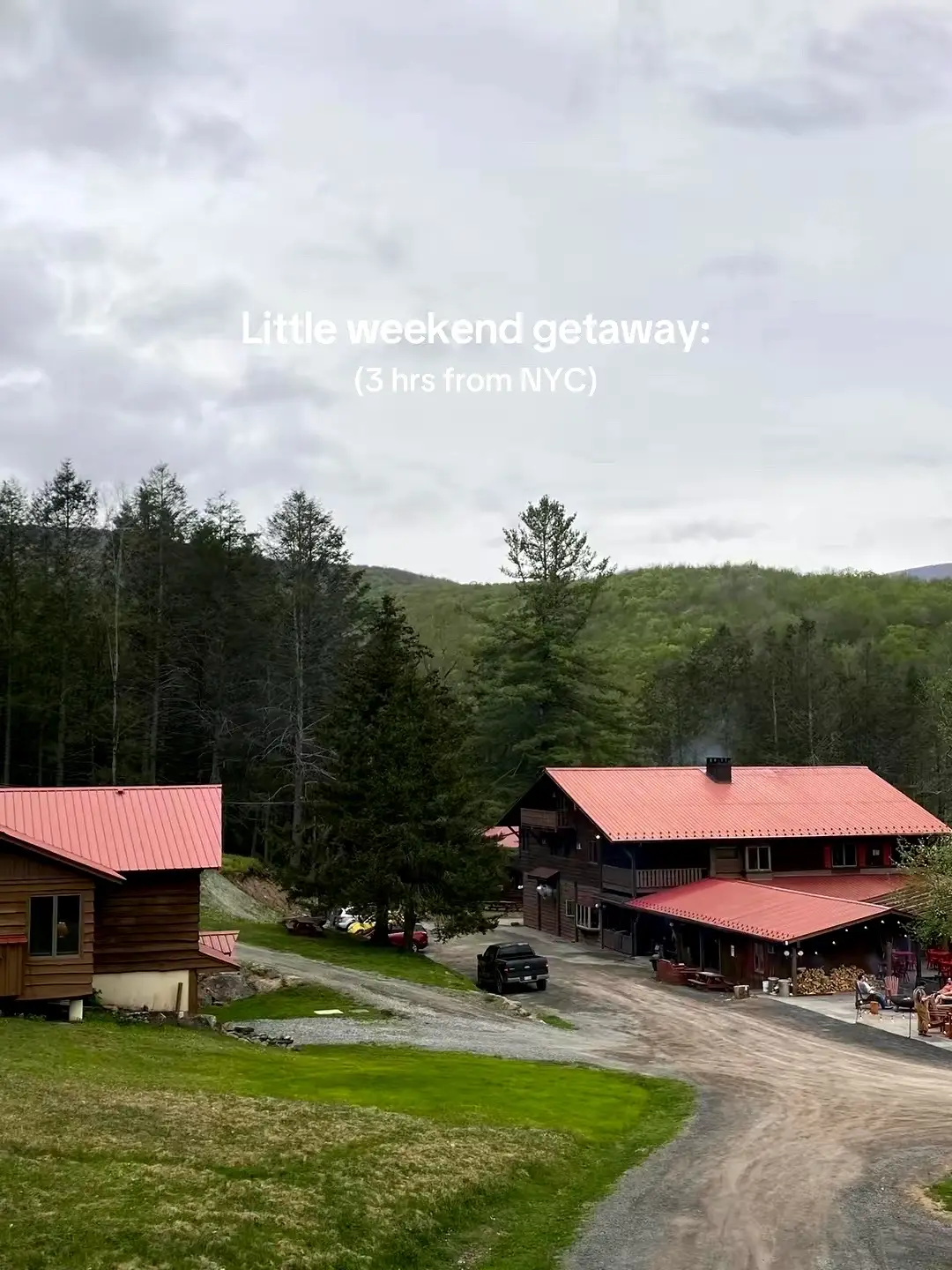 The Catskills is my dream getaway from the city 📍Urban Cowboy Lodge #nycgetaway #catskills #urbancowboy #phoeniciadiner #newyorkcity 