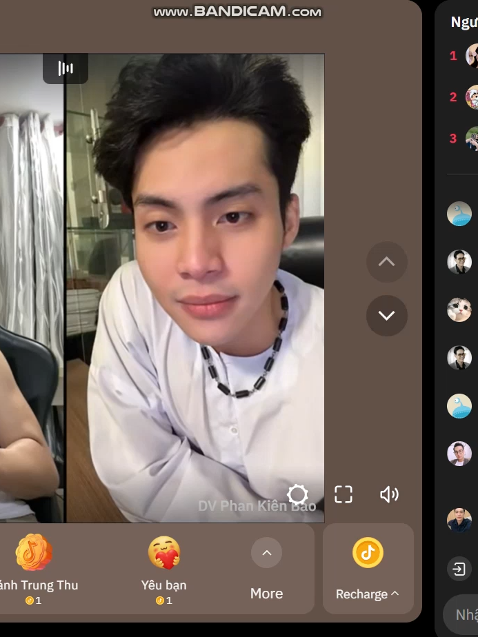 Cậu ba live  nói chuyện với mọi người xuyên đêm