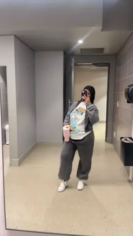 #mommyfitdiary #OOTD #fyp #youngmom #pregnancy Mommy fit diaries ☺️ OOTD