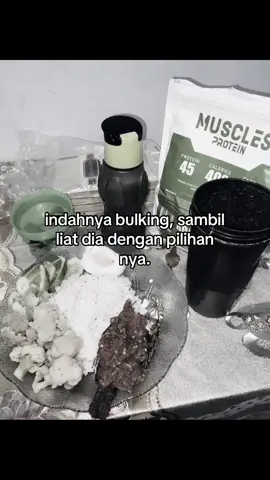 pura pura galau aja si wkwk