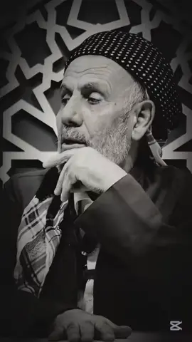 Yemin edecek kişi Allah dışında hiçbir şey üzerine yemin etmesin.” (Nesâî, Eymân, 4) “Allah dışında bir şey üzerine yemin eden kimse şirk koşmuştur.” (Müsned, II, 34) “Allah, atalarınızın üstüne yemin etmenizi yasaklamıştır.” (Buhârî, Eymân, 4) #izle #sondakika #izlemedengecme #şirk 