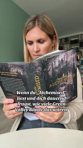 Okay, hab bisschen geschummelt. 😄 Aber 2 x New Beginnings passt auf jeden Fall rein. 📚 #BookTok #büchertok #alchemised #greenvalleyreihe 