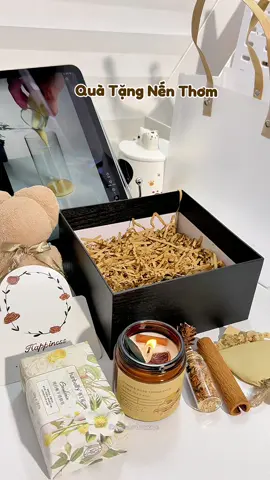 + 1 set quà ý nghĩa và thơm thơm cho ng ấy nè 💕🎁 #quatang #nenthom #quatangnguoiyeu #nenthomhandmade #quatangbangai  @Mee Unbox Nè  @Mee Unbox Nè  @Mee Unbox Nè 