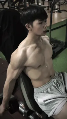 mặt này là cute hay trẻ trau ợ:))?