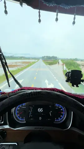 Mưa buồn#xuhuongtiktok #nghenghiepcuatoi #xedaukeotrungquoc #xetai #howo460 