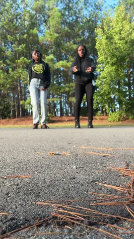 POV: life goes tf on 🤷🏽‍♀️#lgbt🌈 #fyp #wuhluhwuh #linedancersoftiktok #trailridersoftiktok 