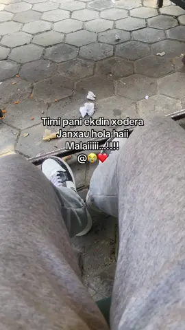 Janxeu hola 😞❤️🧎🏻‍♂️#prabin #repost #foryoupage #fypviraltiktok🖤シ゚☆♡viral🌏️ #fypシ゚ @Lau lau  