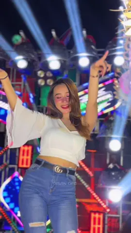 #CapCut sessss @eveecahayaa_ #dancerkarnaval #soundsystemblitar #soundsystemmalang #xsanofficial 