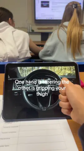 she’s my passenger princess (pretend i have nails on) #fyp #foryou #viral #passangerprincess @Pamela 