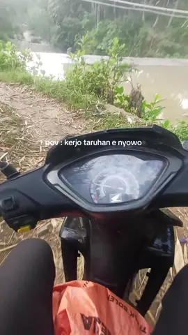 sek diwei slamet lor #promomakan1010 #fyp #ponorogo24jam 