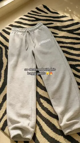 #sweatpants #pants #unisexpants #baggypants #OOTD 