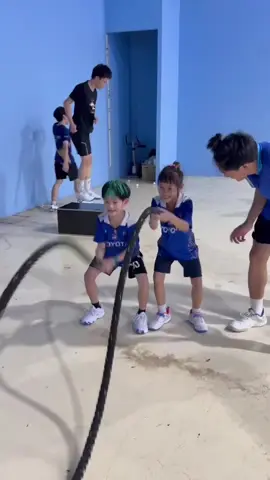 #เทรนวันนี้ คู่แฝด M&M 😆😆#SpiritByManeePongChiangmai #รับสอนแบดมินตันจังหวัดเชียงใหม่ #รับสอนแบดมินตัน #badminton 