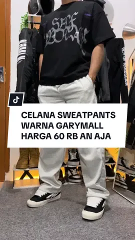 Celana sweatpants secakep ini cuman 60 rb an #sweatpants #celanapanjang #celana #celanajogger #loosepants  