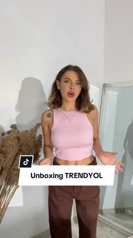 🔗 Toate colecțiile mele Trendyol sunt pe linkul din bio, super organizate! 💕  — Cod promoțional: OCTOBER 🌧️🧋 #valentinalungu #valentinalungutrendyol #trendyol #valentinalunguunboxing #unboxingtrendyol 