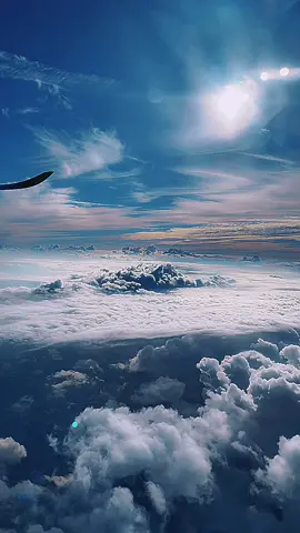 In the clouds#clouds #nostalgia #fyp #cloudboys 
