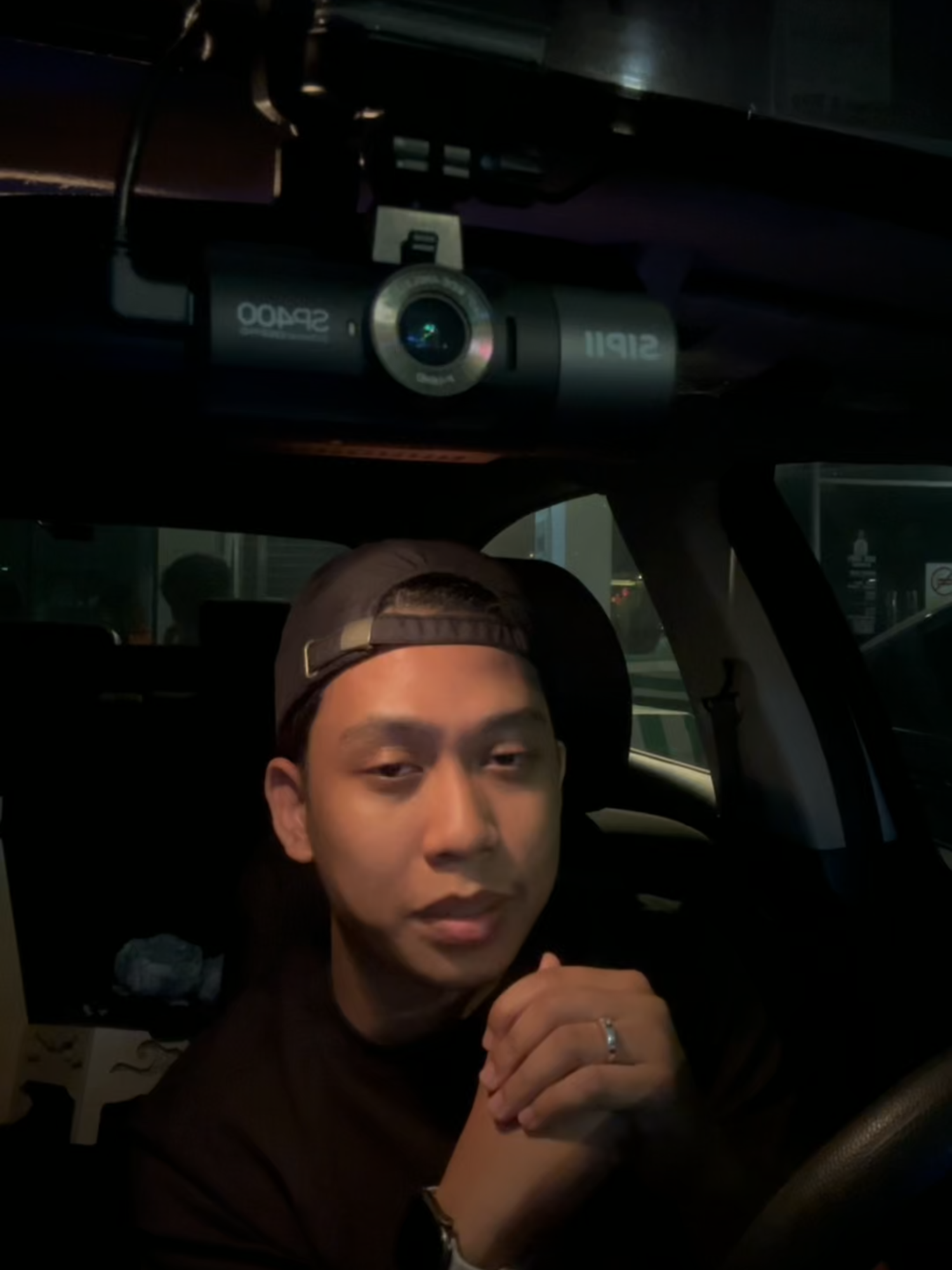 Sambungan dari posting sebelum ini, ini merupakan ulasan ringkas daripada peguam saya berkenaan kejadian yang berlaku pada 5hb lalu. Segala penjelasan yang diberikan adalah bertujuan untuk memperjelas keadaan sebenar, supaya tidak timbul sebarang salah faham atau spekulasi yang tidak berasas. Sekali lagi saya tegaskan, setiap langkah dan tindakan yang saya ambil adalah berpaksikan kepada fakta sebenar dan sokongan undang-undang, bukan atas dasar emosi mahupun dendam.