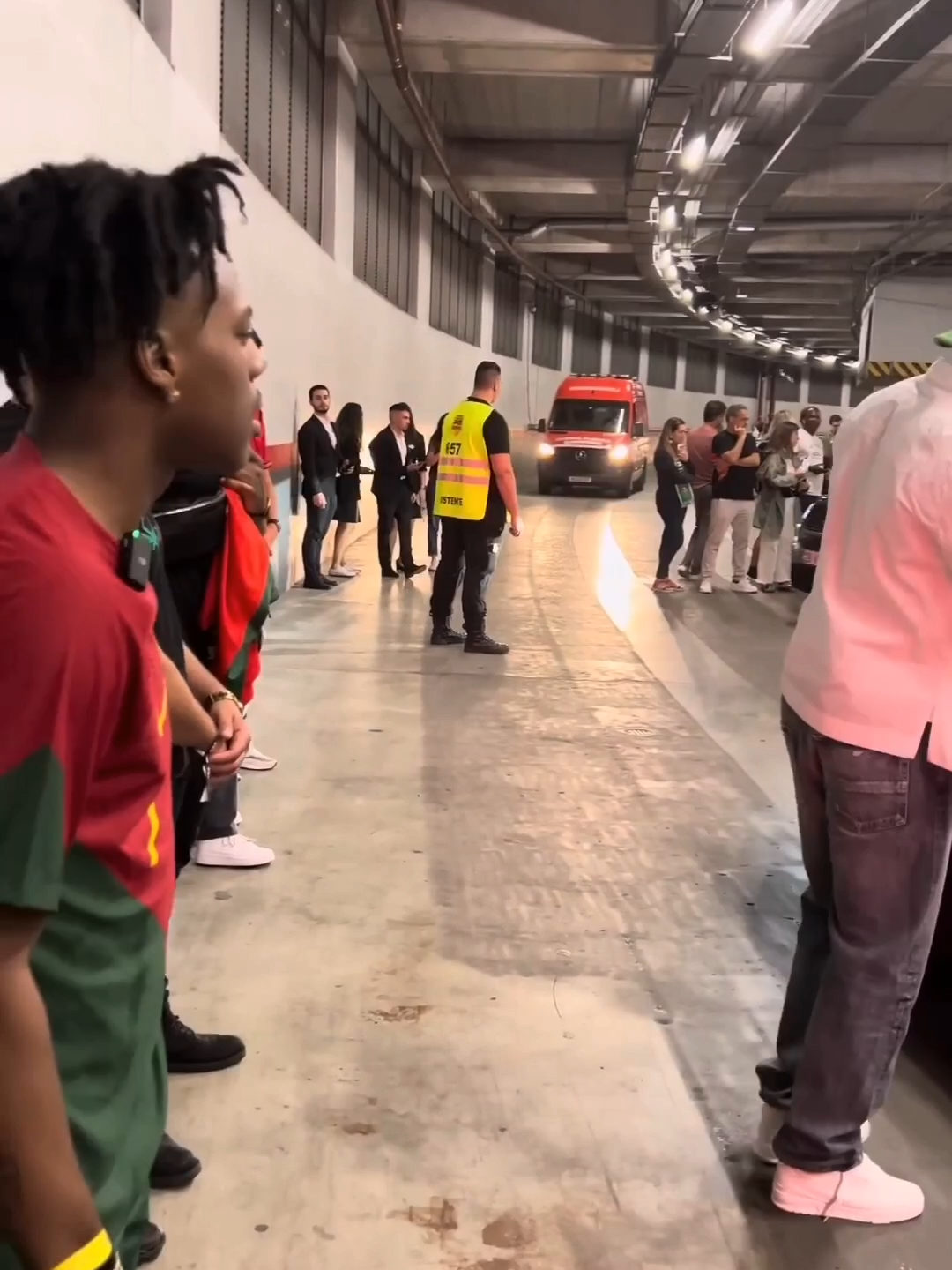 ishow speed met with ronaldo his rection is insane #ishowspeedclipz #reaction #funnytiktok #viral #wspeed #funnyvideos😂 #millionviews #fyp #foryou #funn #speedfan #speedfanchase #ronaldo