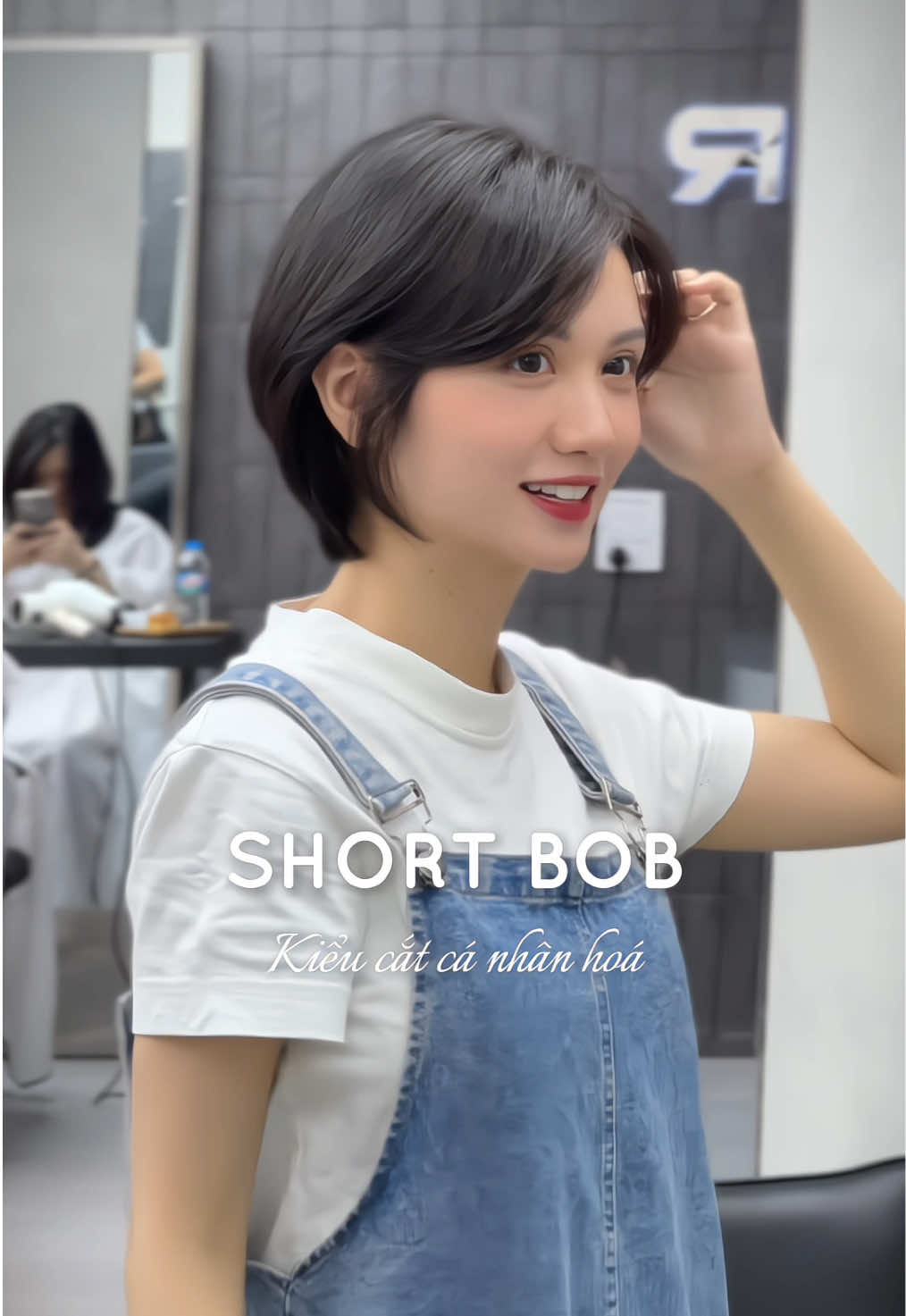 🥲Ai bảo tóc ngắn lộ khuyết điểm, không giúp mặt nhỏ hơn thì xem hết vid này nhé #ziohair #shortbob #ziotrendy #haircut #xuhuong