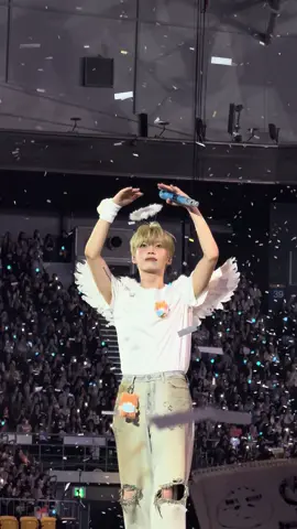 한빈아 다음 콘서트에서도 볼 수 있는 거지…??🥺🥺                                             #제로베이스원 #ZB1 #zerobaseone #성한빈 #추천 