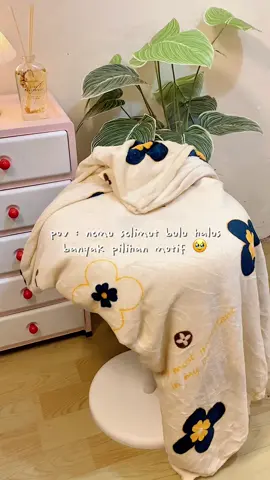 Nemu selimut bulu halus banyak motif juga, harganya juga murahh 😍 #selimutbulu 