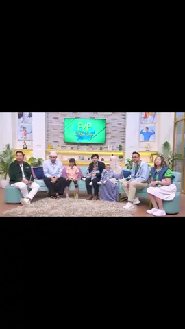 📱 Apa Hukumnya Bermain TikTok? 🤔 Habib Usman Bin Yahya Jelaskan dengan Tegas! 🎙️ #HabibUsmanBinYahya #fyptrans7 #HukumTikTok #IslamicReminder #TikTokDalamIslam #NasihatUlama #DakwahIslam #UstadzIndonesia #KajianIslam #IlmuBermanfaat #MuslimLife #fyp #foryou #fypviraltiktok🖤シ゚☆♡