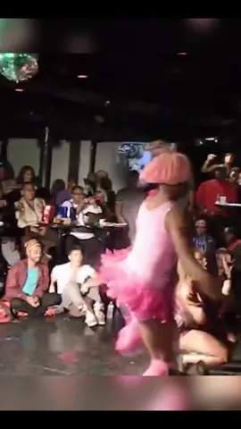 A Master Class of Dramatic Stunts by Icon King James West #Voguefem  #fqperformance #ballroomscene  #lgbtqia #legendarydream888 