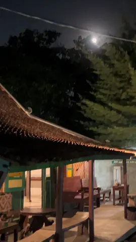 Adem ayem, suasana malam hari di sanggar keris mataram #jawapride #jogja24jam #padahariini #sanggarkerismataram 