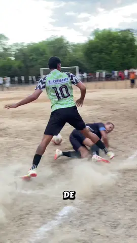 Resenha de futebol amador 😂😂 #humor #resenhadefutebol #futebol #fyyyyyyyyyyyyyyyy #memes 