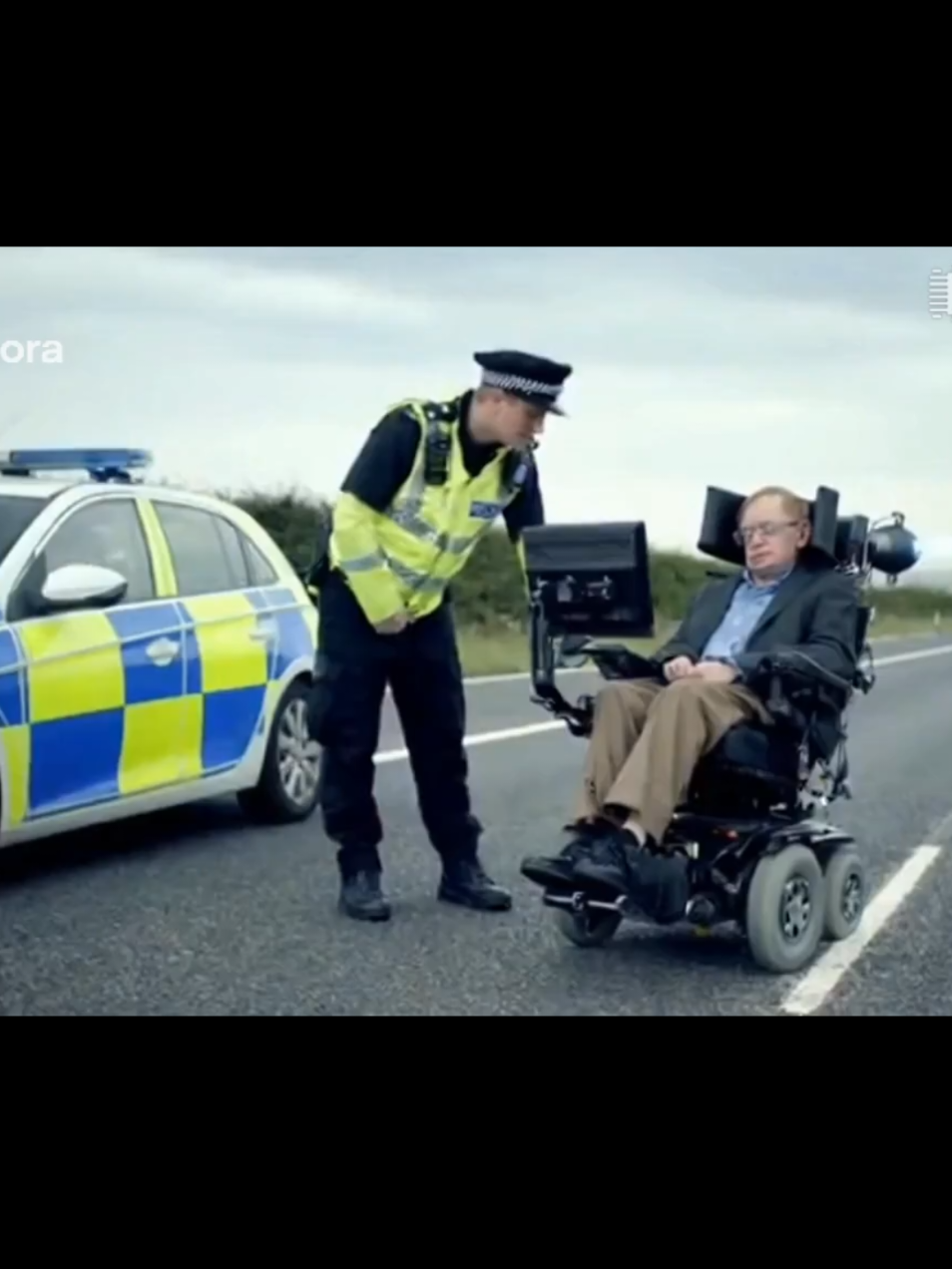 Police stopped Stephen Hawkin #sora2 #fyp 