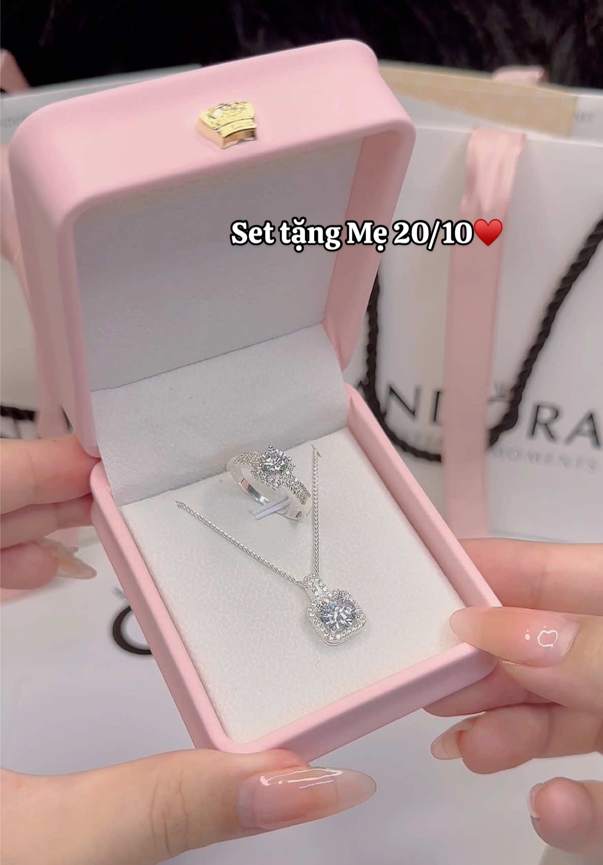 20-10 dành cho Mẹ♥️#xhhhhhhhhhhhhhhhhhhhhhhh #pandorajewelry #nhẫnđôi #quà20_10 #pandorajewelry 
