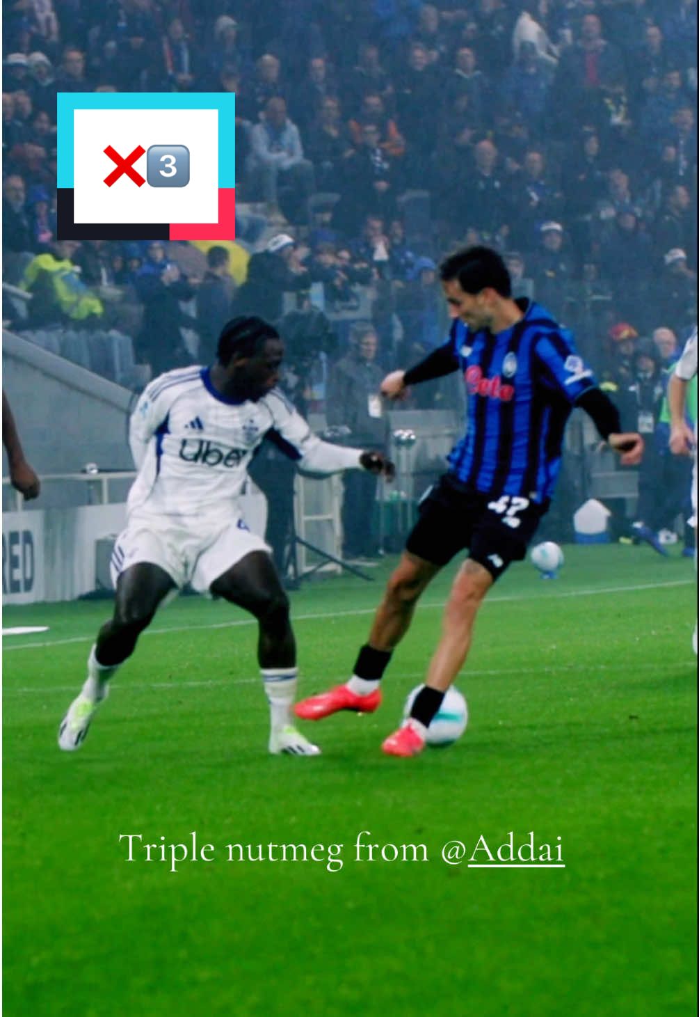 Triple nutmeg of the talent Jayden @Addai 🔥💙🇳🇱 #Addai #JaydenAddai #tiktokcalcio #footballedit #footballskill 