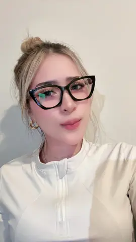 cocok yang pertama atau kedua? kacamata ku dari @NIKKO EYEWEAR  ada di kerkun 🤍🫶🏻