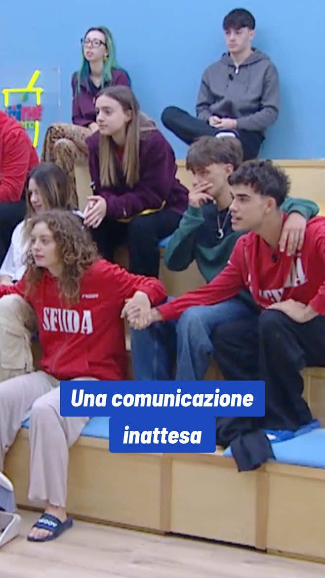 Una comunicazione inattesa per gli allievi di #Amici25 #davedere @frasa😸 @fla @mati_ 