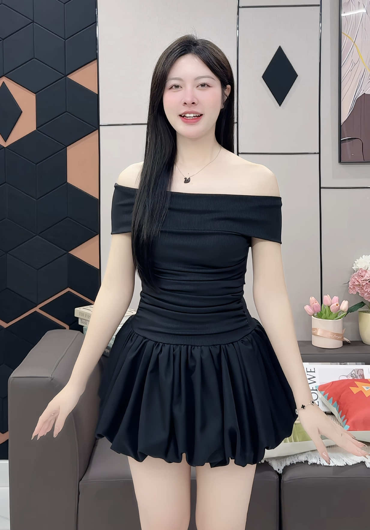 Váy đi tiệc xinh ăn uống vô tư 💕 #vayditiec #vayxinh #vayxinhsangchanh #viral 