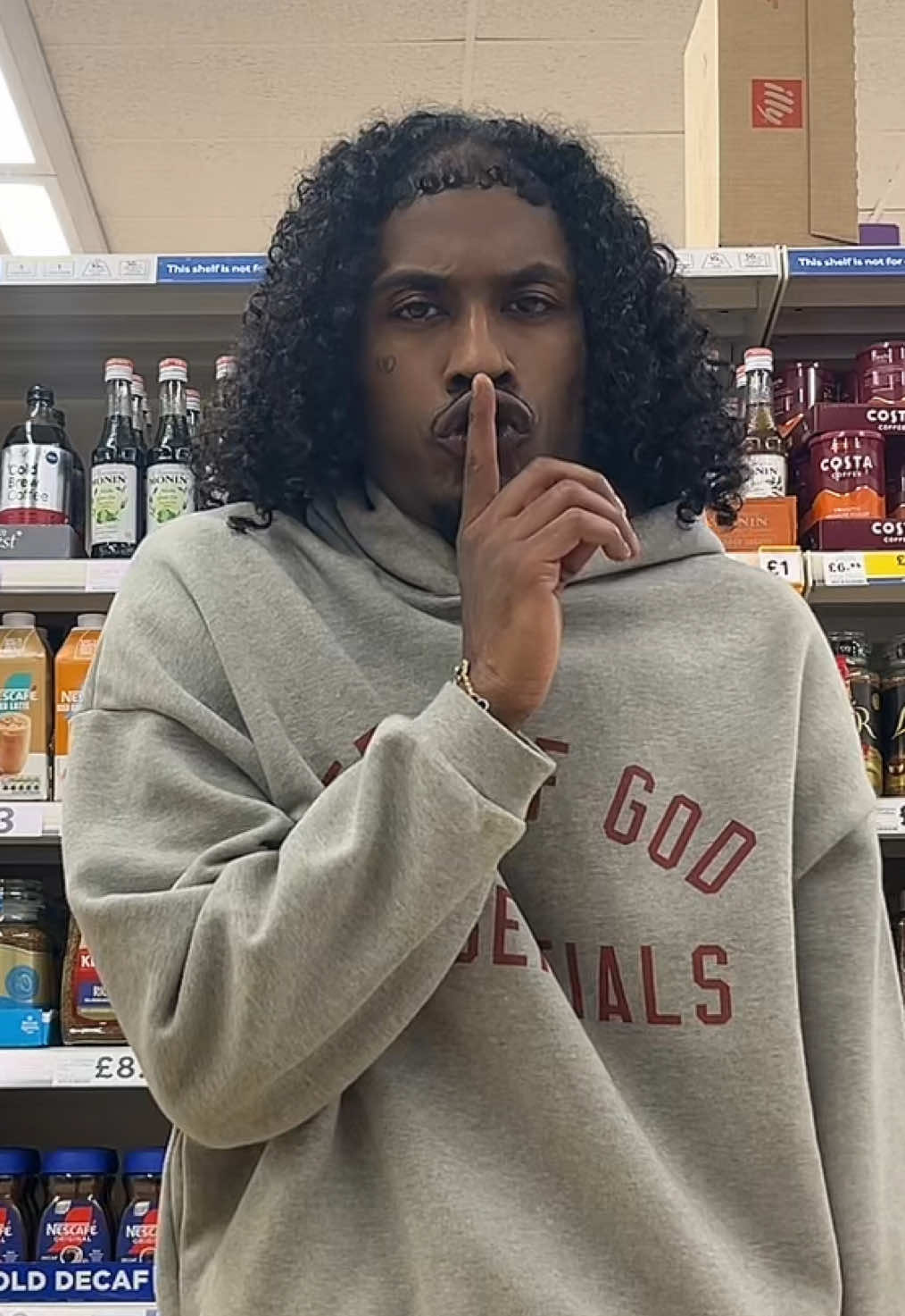 Shhh 🤫 🌍 #fyp #naturalhair #curls #foryou 