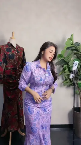 Juhana dress ni memang cantik! Ada saiz untuk pinggul sampai 44 inci. Confirm mak datin suka!