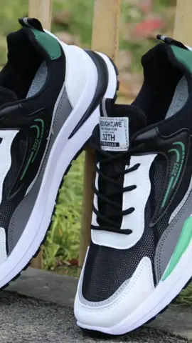 รองเท้าผ้าใบ,รองเท้ากีฬาผู้ชาย#รองเท้าวิ่ง #รองเท้ากีฬา #รองเท้าสวยๆ #แฟชั่น #เทรนด์วันนี้tiktok 