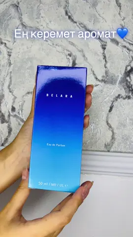 Қолданып көрген кісілер барма?😍 ВЕРХНИЕ НОТЫ Первое впечатление – свежесть и умеренная сладость нот винной ягоды Сан-Хоакин (инжир), дикой черники, опалового лотоса, питтоспорума. СРЕДНИЕ НОТЫ Сердце аромата наполнено гипнотическими чарами лилии и южноиндийской туберозы, с тонкими весенними нотами подснежника, аромата лепестков ромашки и желтой акации.💙 Для заказа пишите по номеру:+77007536373💌 #аромат #мерикей #мерикейкосметика #белара #жорней #беларамерикей #мэрикэйалматы #уходдлялицамерикей #рекомендации #рек #мерикейказахстан #мерикейтушьдляресниц 