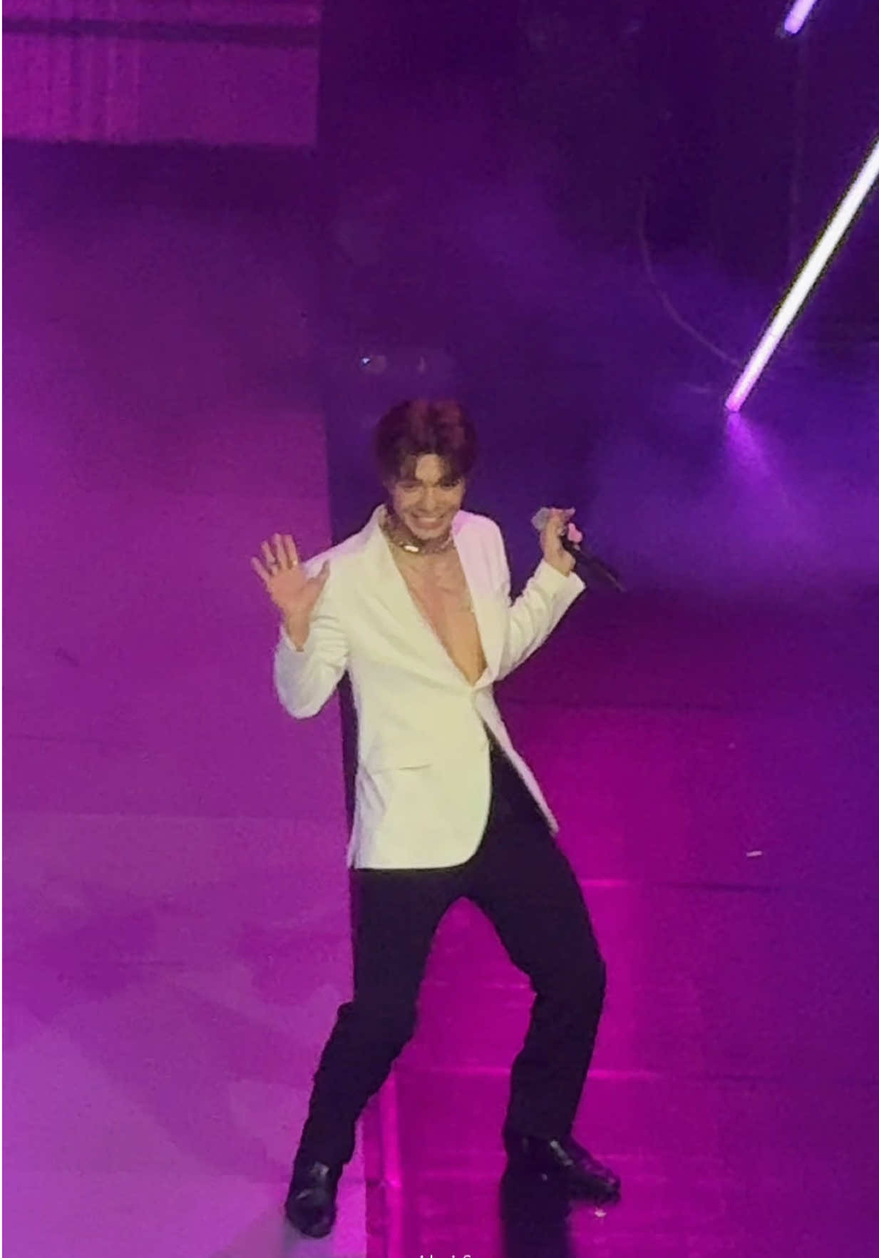 Nate solo prod fancam kalmado version ng vivideo (ako yun syempre bwahahahahah) #bgyo #bgyonate #bgyofirstsoloconcert #fyp 